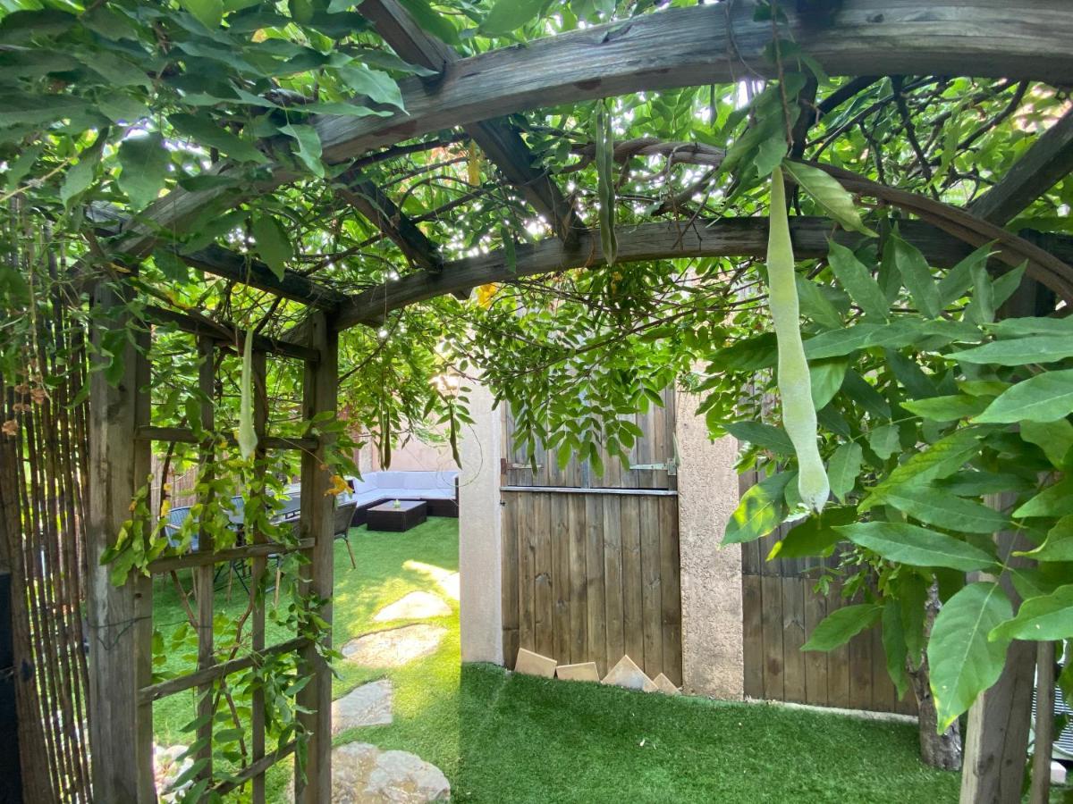 Agreable Studio Proche Sttropez Piscine Et Tennis Gassin Exterior foto