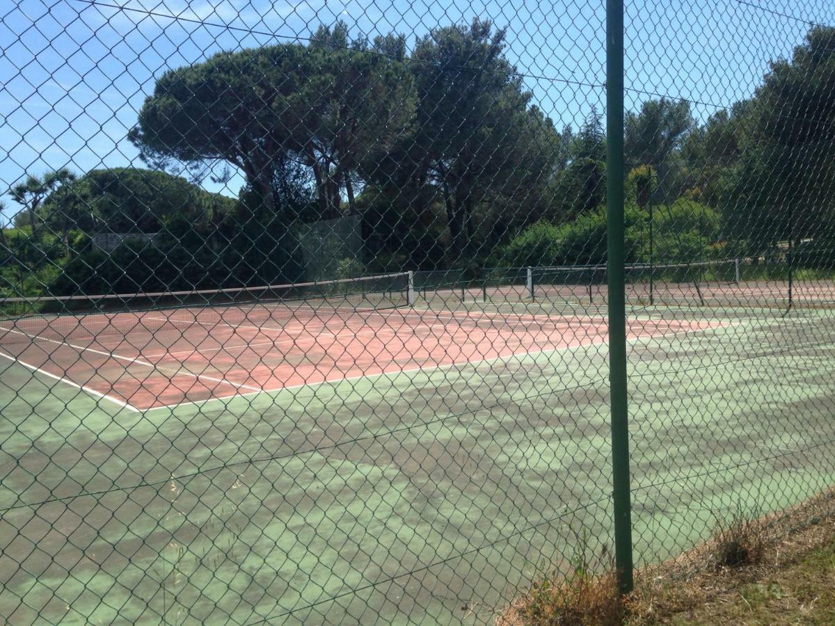 Agreable Studio Proche Sttropez Piscine Et Tennis Gassin Exterior foto